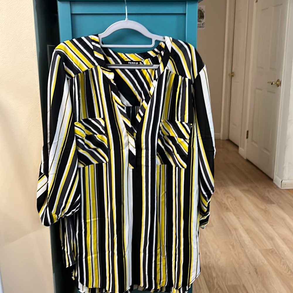 EUC Torrid Harper Sz 4